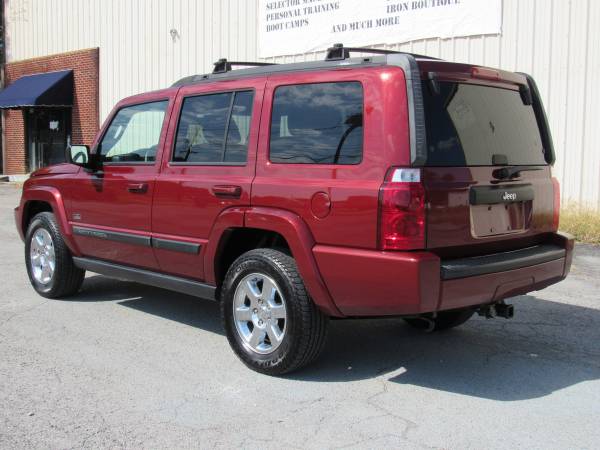 ** 2007 JEEP COMMANDER * 3RD ROW * 7 PASSENGER * VERY CLEAN ** for sale in Fort Oglethorpe, GA – photo 3