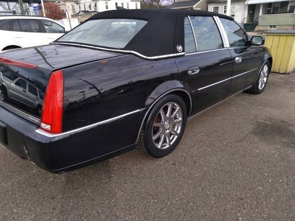 2009 Cadillac DTS Performance - cars & trucks - by dealer - vehicle... for sale in Gloucester, NJ – photo 17