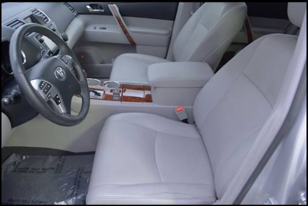 2013 Toyota Highlander Limited for sale in Woodville, MN – photo 9