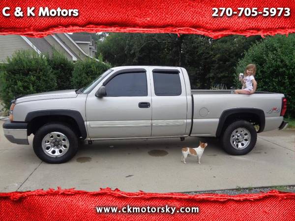 2005 GMC Yukon SLT * Roof & Leather * Quad Seating * DVD * 164k for sale in Hickory, IL – photo 16
