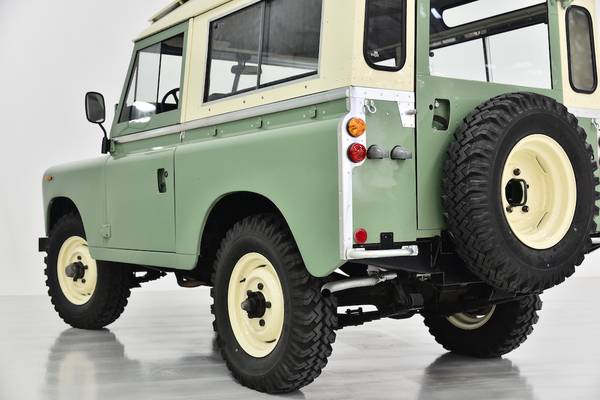 1983 Land Rover Series III - cars & trucks - by dealer - vehicle... for sale in Van Nuys, CA – photo 7