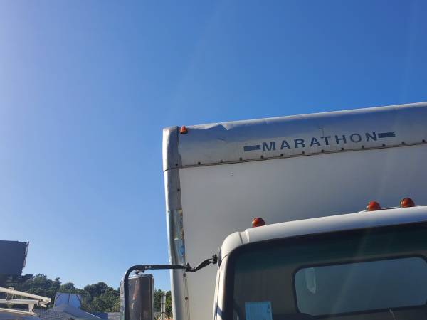 99 Isuzu NPR 16ft box truck w/liftgate for sale in Shingle Springs, CA – photo 9