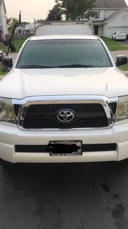 2011 Tacoma 4x4 - cars & trucks - by owner - vehicle automotive sale for sale in Yorkville, IL – photo 2