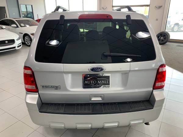 2011 Ford Escape XLT - - by dealer - vehicle for sale in Springfield, IL – photo 6