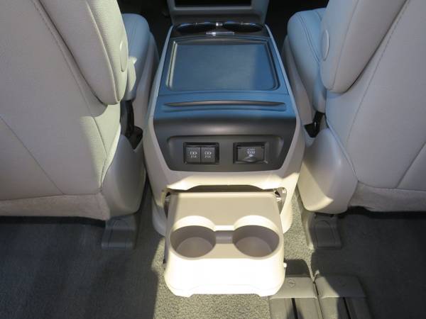 *2020* *Toyota* *Sienna* *XLE Automatic Access Seat FWD 7-Passenger*... for sale in Houston, TX – photo 13