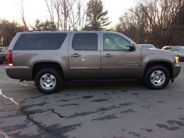 2013 Chevrolet Chevy Suburban LT 1500 4x4 4dr SUV WE CAN FINANCE ANY... for sale in Londonderry, NH – photo 5
