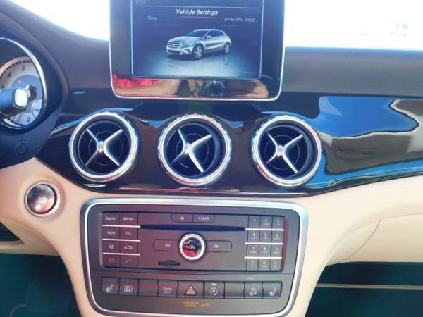 2016 Mercedes-Benz GLA GLA 250 AWD All Wheel Drive SKU:GJ236840 for sale in Wesley Chapel, FL – photo 12
