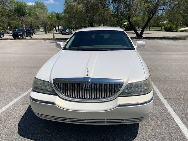 2003 Lincoln Town Car Signature Series for sale in Fort Pierce, FL – photo 5