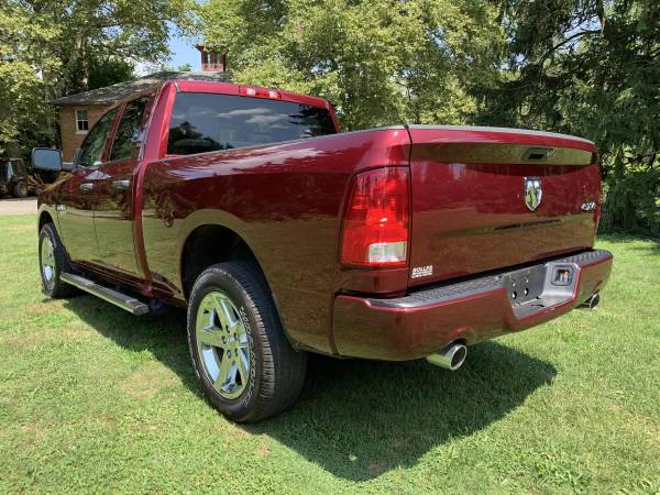 2017 RAM 1500 5.7 V8 4X4 ONLY 6k MILES for sale in Island Heights, NJ – photo 4