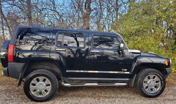 CarFax CERTIFIED 2007 HUMMER H3 4X4 HX3 - cars & trucks - by owner -... for sale in Newark, OH – photo 8