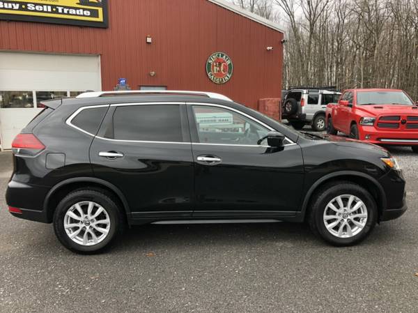 2018 Nissan Rogue All Wheel Drive Magnetic Bla for sale in Johnstown , PA – photo 2