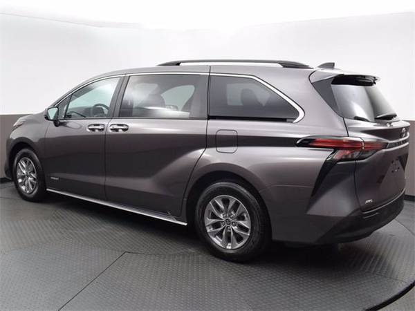 2021 Toyota Sienna XLE van - - by dealer - vehicle for sale in New Rochelle, NY – photo 3