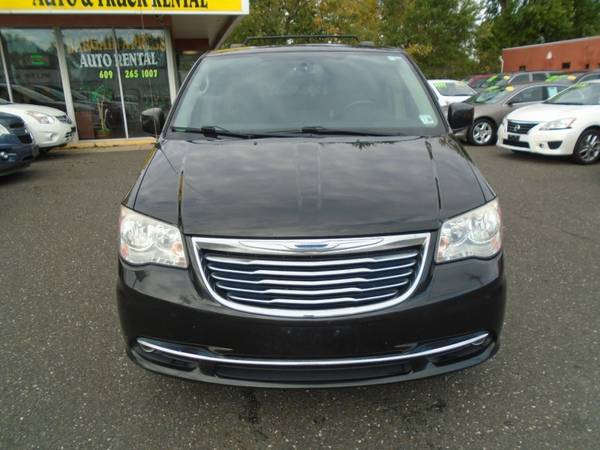 2014 Chrysler Town & Country 4dr Wgn Touring - cars & trucks - by... for sale in Lumberton, NJ – photo 2