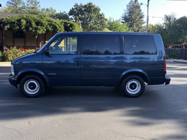 2000 Chevrolet Astro ONLY 71,696 Miles. ONLY One Owner!! Clean Title. for sale in Walnut Creek, CA – photo 5