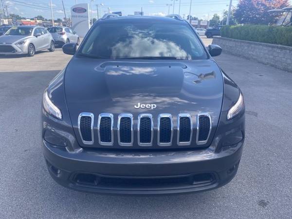 2017 Jeep Cherokee Latitude 4x4 - cars & trucks - by dealer -... for sale in Somerset, KY – photo 3