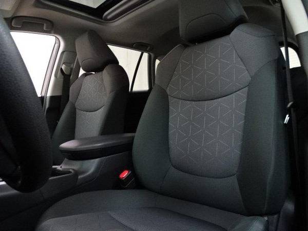 2019 Toyota RAV4 SUV XLE AWD Moonroof - Magnetic Gray for sale in Park Ridge, IL – photo 18