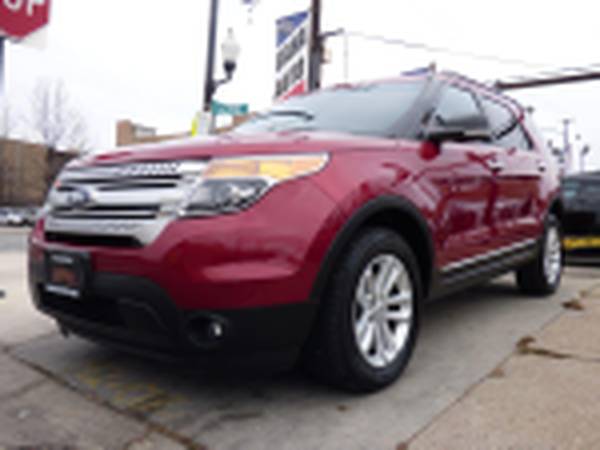 2015 Ford Explorer XLT - Call or TEXT! Financing Available! - cars &... for sale in Chicago, IL – photo 2