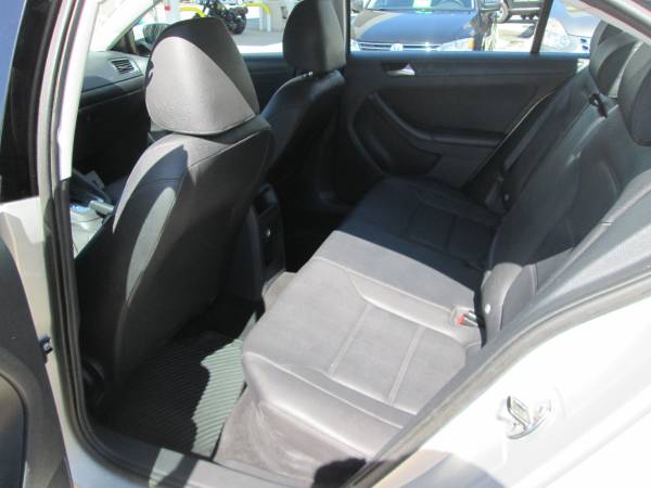 2011 Volkswagen Jetta 2.5SE ** 106,173 Miles for sale in Peabody, MA – photo 7