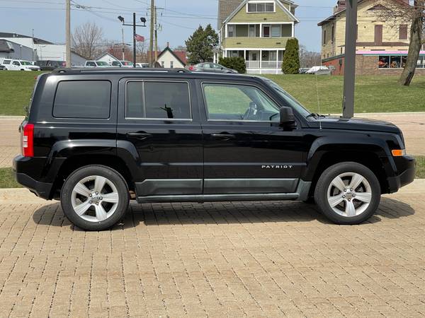 2012 Jeep Patriot Latitude 4WD - - by dealer - vehicle for sale in Aurora, IL – photo 2
