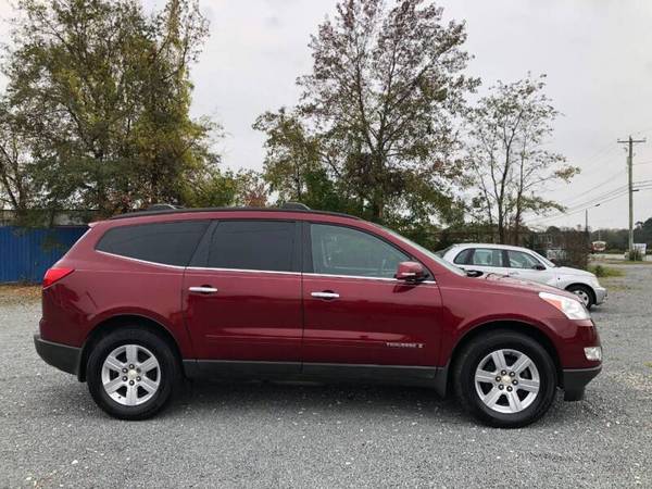 *2009 Chevrolet Traverse- V6* Clean Carfax, 3rd Row, Roof Rack, Mats... for sale in Dover, DE 19901, DE – photo 5