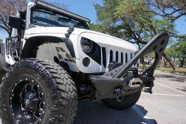 2014 Jeep Wrangler Unlimited 4DR ( HURRY JK UNDER 30k GO FAST ) for sale in Austin, TX – photo 11
