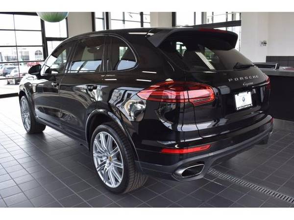 2017 Porsche Cayenne AWD - SUV - - by dealer - vehicle for sale in Crystal Lake, IL – photo 6