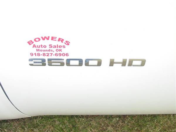 2013 CHEVROLET SILVERADO 3500HD, 4X4 - cars & trucks - by dealer -... for sale in Mounds, OK – photo 11