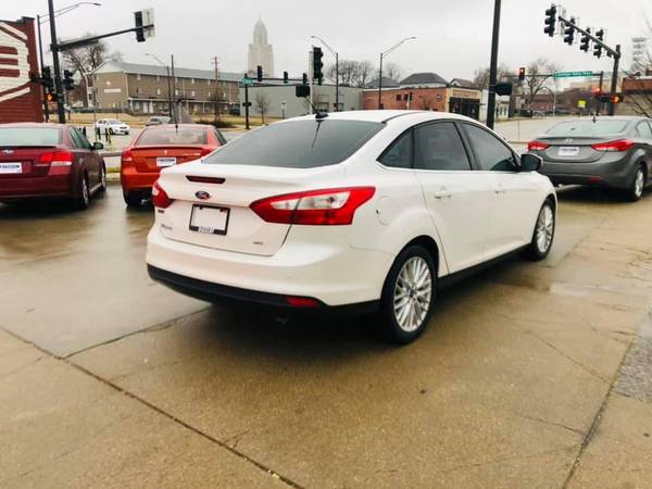 2012 FORD FOCUS SEL - cars & trucks - by dealer - vehicle automotive... for sale in Lincoln, NE – photo 5