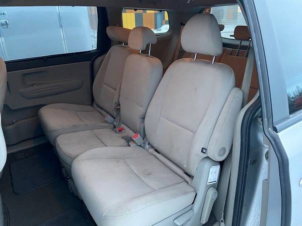 2015 Kia Sedona LX Minivan 4D - cars & trucks - by owner - vehicle... for sale in Wasilla, AK – photo 7
