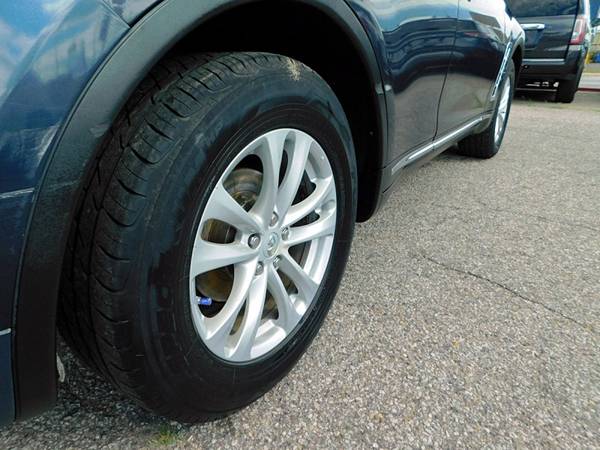 2011 INFINITI FX 35 AWD 4DR - cars & trucks - by dealer - vehicle... for sale in South Bend, IN – photo 10