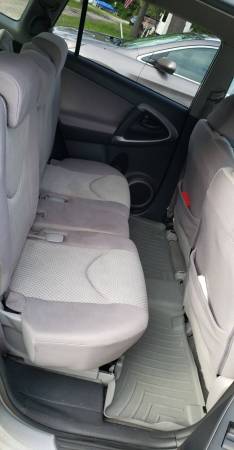 2007 Toyota Rav4 - w/3rd Row and LOW MILES(90k) for sale in Grayslake, IL – photo 9