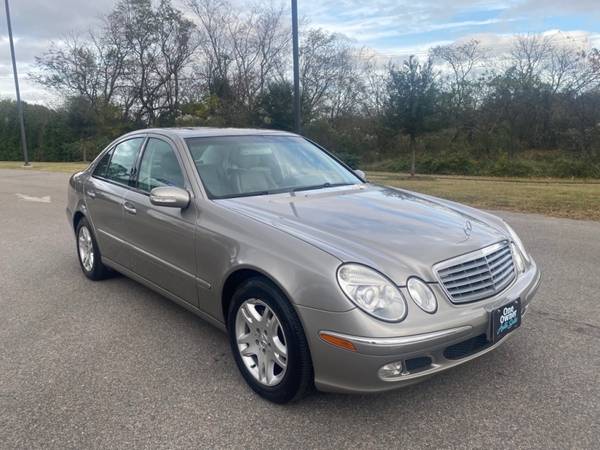 2004 MERCEDES-BENZ E-CLASS 113K ONE OWNER - cars & trucks - by... for sale in Chesapeake , VA – photo 2