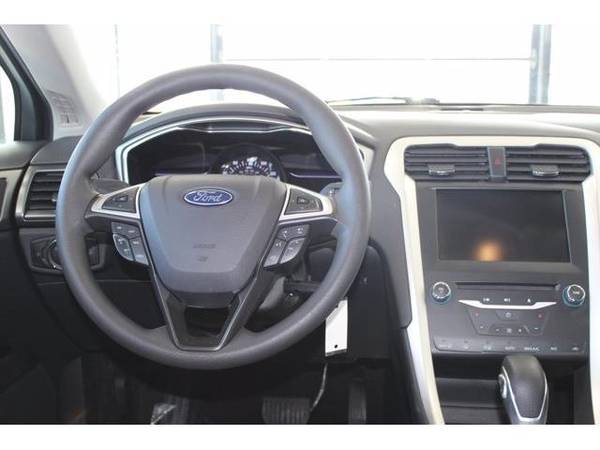 2013 Ford Fusion SE - sedan - - by dealer - vehicle for sale in Crystal Lake, IL – photo 9