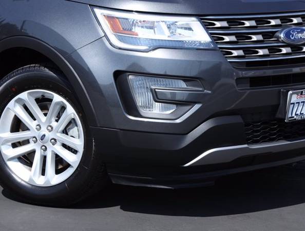 2017 Ford Explorer XLT - Easy Financing Available! - cars & trucks -... for sale in West Covina, CA – photo 2