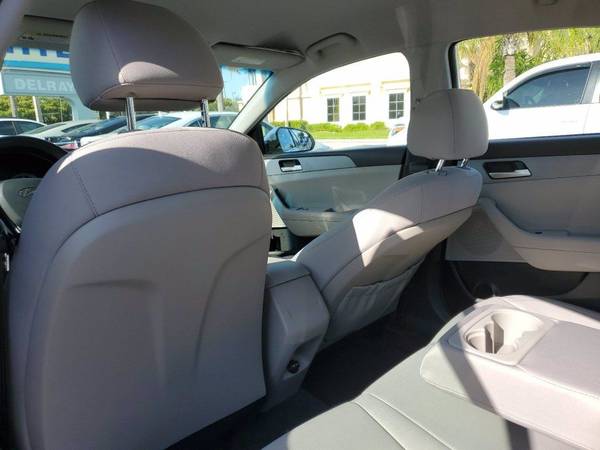 2018 Hyundai Sonata SE - - by dealer - vehicle for sale in Delray Beach, FL – photo 11