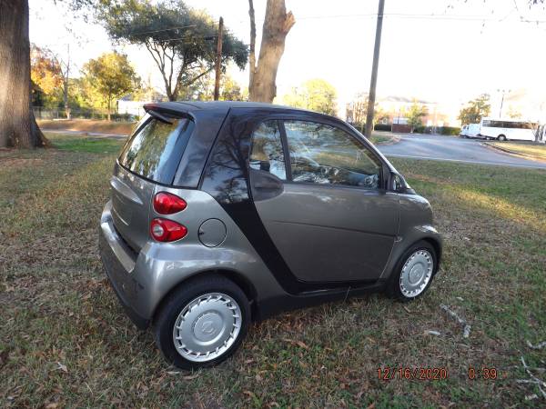 2011 SMART CAR, ONLY 29K MILES ! READY TO GO ! CLEAN TITLE ! - cars... for sale in Experiment, GA – photo 4