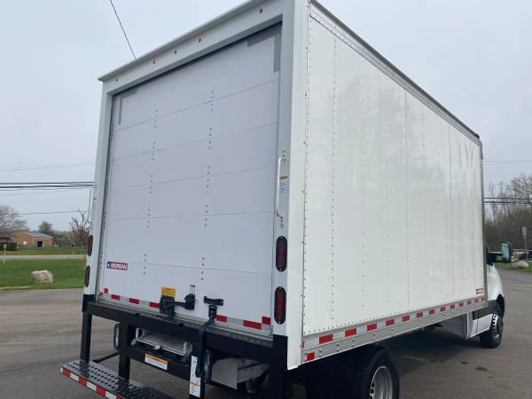 2019 Freightliner 14 Box Truck DIESEL LIKE NEW 1K MILES for sale in Swartz Creek,MI, OH – photo 9