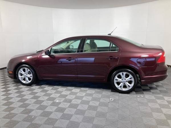 2012 Ford Fusion SE - sedan - cars & trucks - by dealer - vehicle... for sale in Shakopee, MN – photo 4
