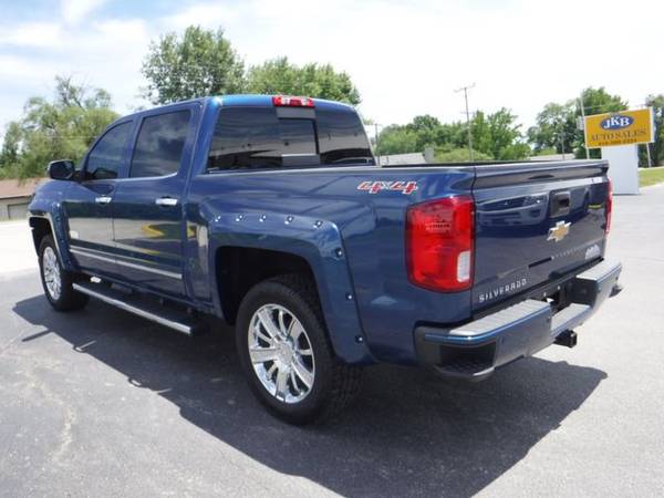 2016 Chevrolet Silverado 1500 Crew Cab 4WD High Country Pickup 4D 6 1/ for sale in Harrisonville, MO – photo 5