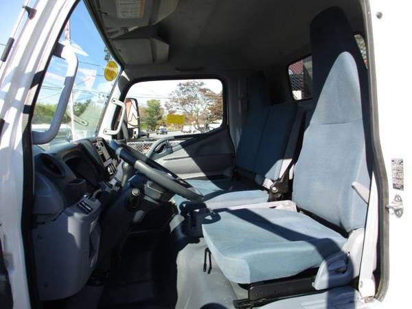 2016 Mitsubishi Fuso FE180 21 FOOT FLAT BED,, 21 STAKE BODY 33K MI.... for sale in south amboy, NC – photo 11