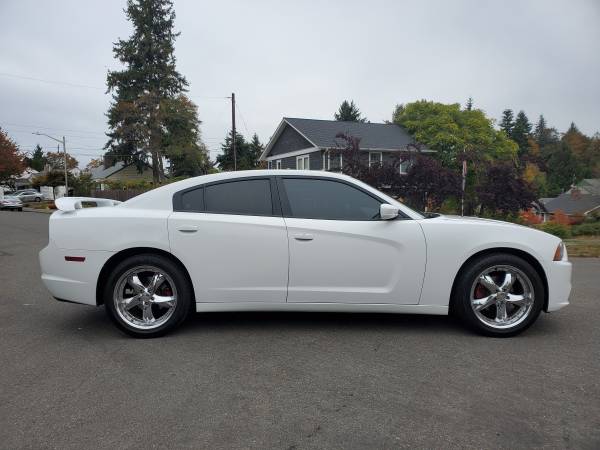 2011 Dodge Charger SE Sedan Fully Loaded HARD TO FIND Sport WOW!! for sale in Seattle, WA – photo 15