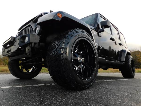 LIFTED 14 JEEP WRANGLER SAHARA 6 SPEED MANUAL 3.6L 4X4 20X12 NEW... for sale in KERNERSVILLE, SC – photo 11