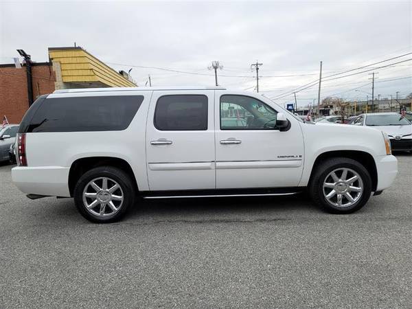 2007 GMC YUKON XL DENALI 4x4 $995 Down Payment - cars & trucks - by... for sale in Temple Hills, District Of Columbia – photo 4