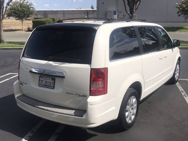 2010 Chrysler Town & Country LX Minivan 4D for sale in Pittsburg, CA – photo 10
