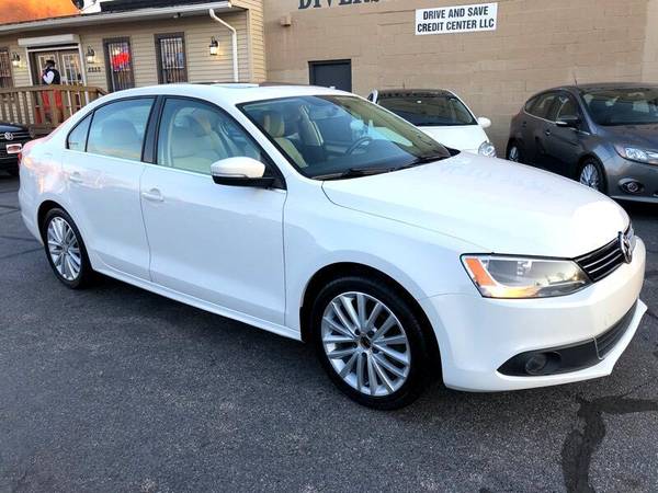 2011 Volkswagen Jetta SEL Premium Auto w/CWP/SULEV CALL OR TEXT... for sale in Cleveland, OH – photo 3