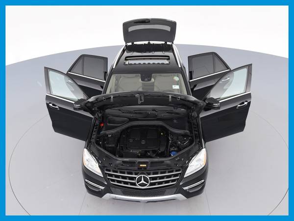 2015 Mercedes-Benz M-Class ML 350 Sport Utility 4D suv Black for sale in Naples, FL – photo 22