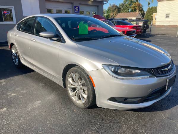 Loaded AWD 2015 Chrysler 200s - cars & trucks - by dealer - vehicle... for sale in Alplaus, NY – photo 5