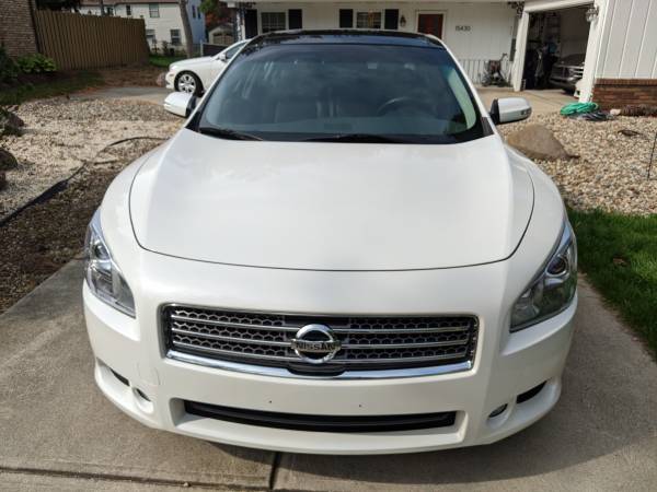 2011 Nissan Maxima SV Premium Package 47k Miles - cars & trucks - by... for sale in Strongsville, OH – photo 4