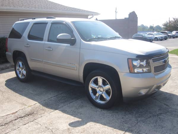 2008 CHEVY TAHOE LT 4X4 **SUNROOF**3RD ROW**TURN-KEY READY** for sale in Hickory, NC – photo 3