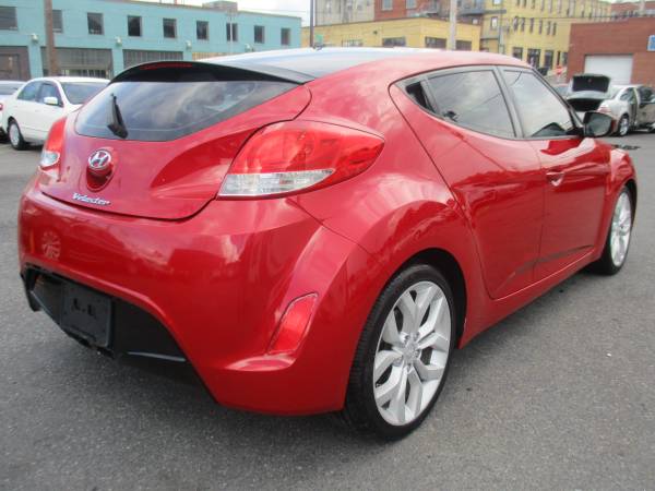 2013 Hyundai Veloster Base **3dr/Sunroof/Cold AC & Clean Title** -... for sale in Roanoke, VA – photo 5
